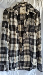 American Eagle Outfitters women's small boyfriend fit soft flannel shirt.